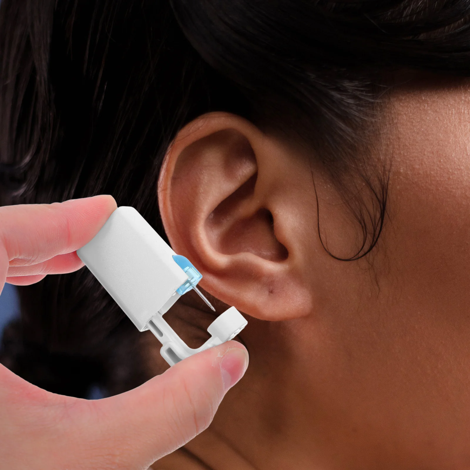 

4 set Low Pain Disposable Ear Piercing Tool Set Home Use Ear Hole Puncture Device Self Piercer Kit Body Art Tools