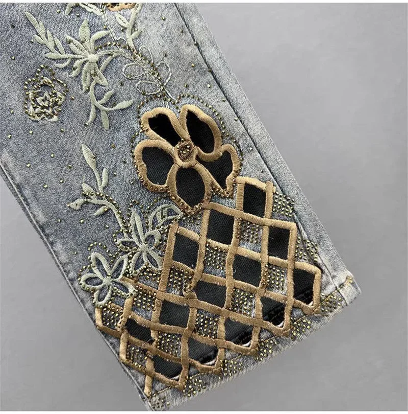 Women Summer Luxury Hollow Out Diamonds Straight Elastic High Waist Cropped Denim Jeans Floral Embroidery Trousers M452