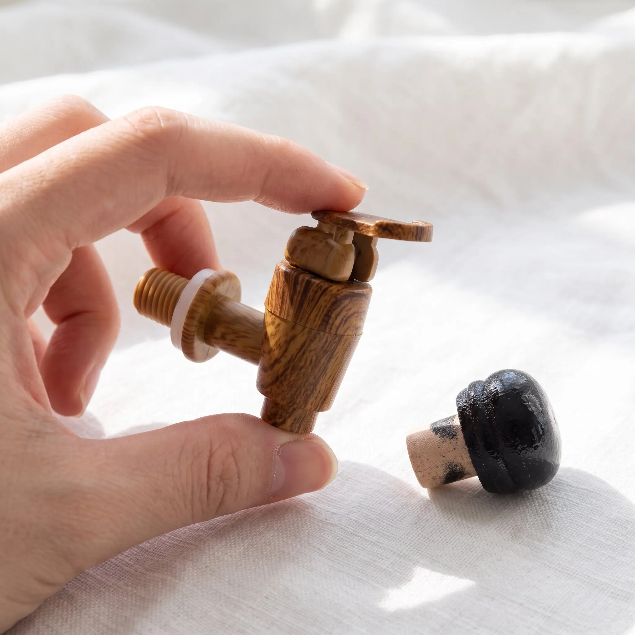 1Set Wine Barrel Cork Stopper and Faucet Replacement Kit Airtight Seal Accessory Smooth Valve Operation Wine Bucket Spare Part