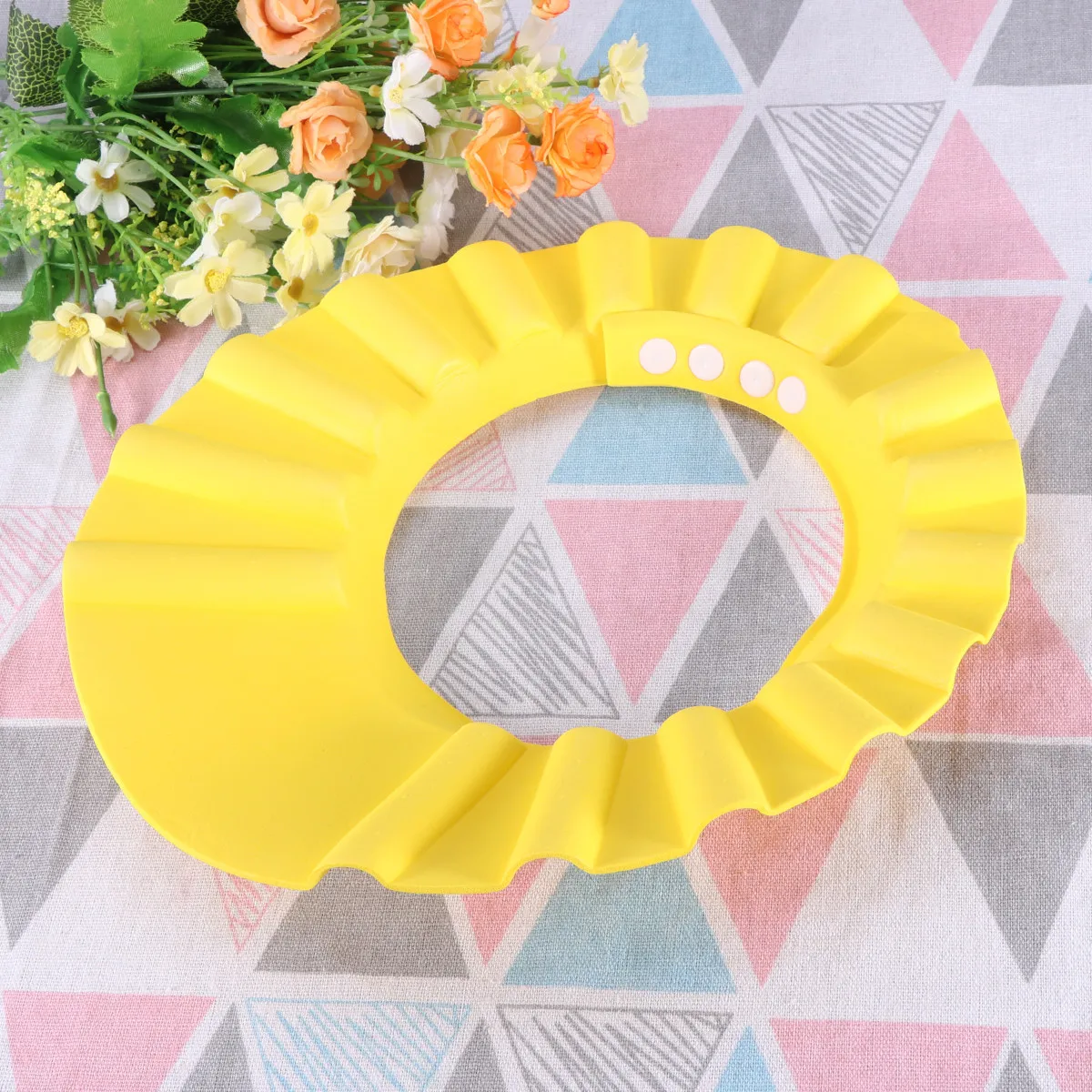 Infant Shampoo Shield Bathing Cap Adjustable Soft Elastic Heat Resistant 80C Water Drain Slots for Babies 3 Months to 6 Years