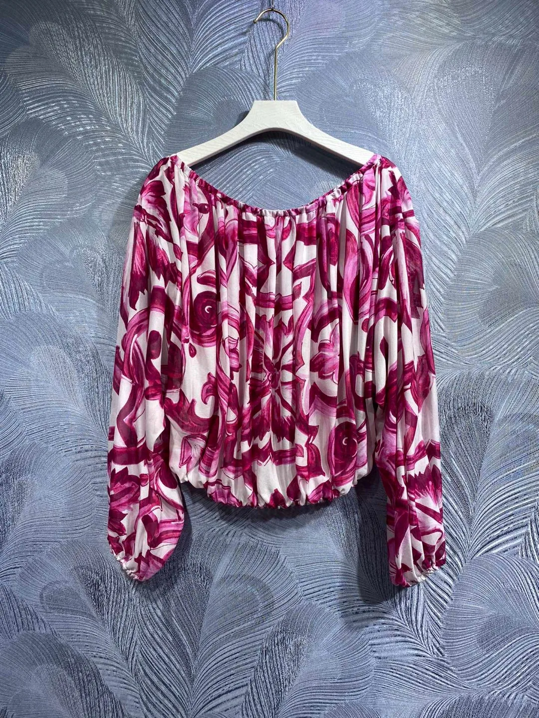 HIGH QUALITY Luxury Women\'s Silk Off-Shoulder Blue&White Porcelain Print Loose Blouse Runway Summer 2023