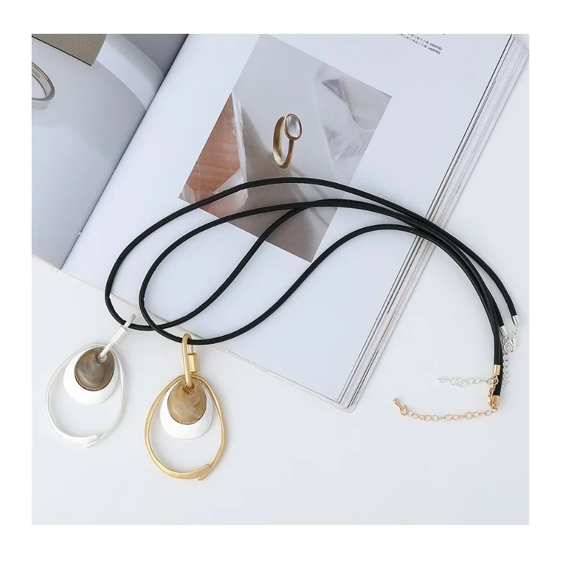 

Jewelry Hot-selling Pendant Popular Female Long Style High-end Fashion Retro Simple Necklace Sweater Chain