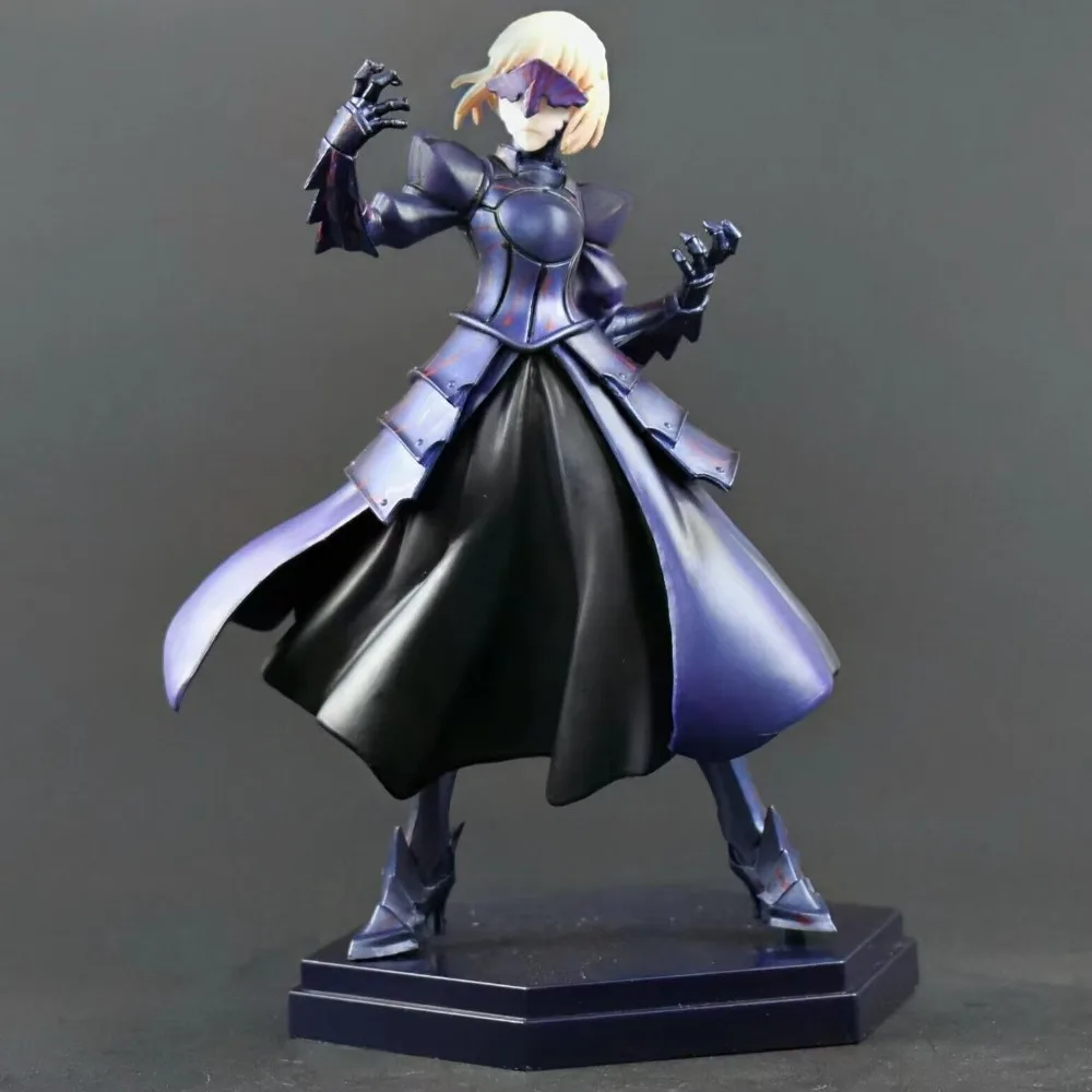 

18CM Fate/Stay Night Fate Black Sakura Armor Black Seba King Artoria Figure High Value Model Ornament