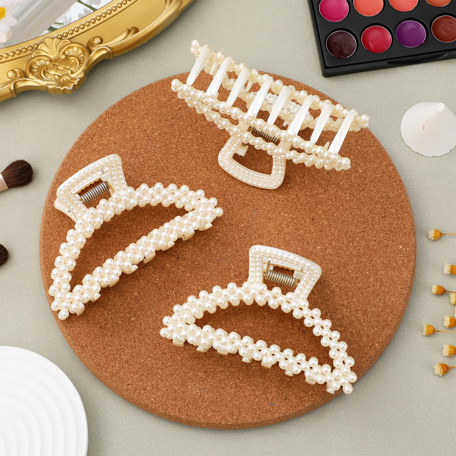 

3pcs Pearl Hair Claw Clips for Thick Fine Hair Bridesmaid Accessories Elegant Bead Decoration Styling Daily Use