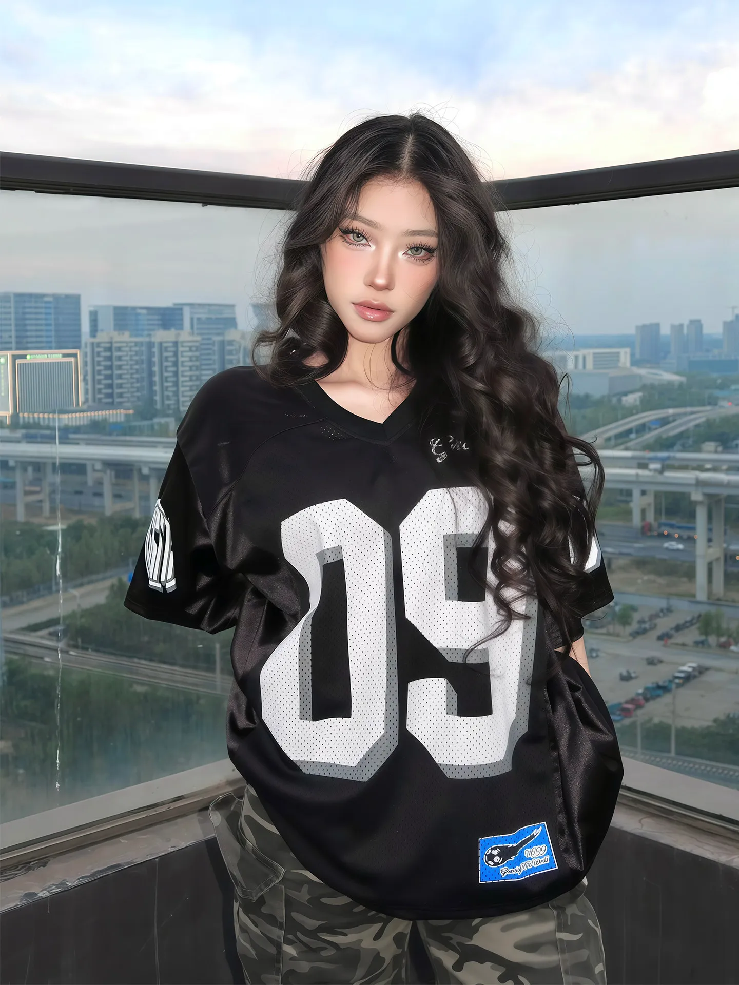 Loose Fit American Streetwear Rugby Shirt T-Shirt Short Sleeve V-Neck Mesh Design Summer Sporty Style Unisex Casual Tee