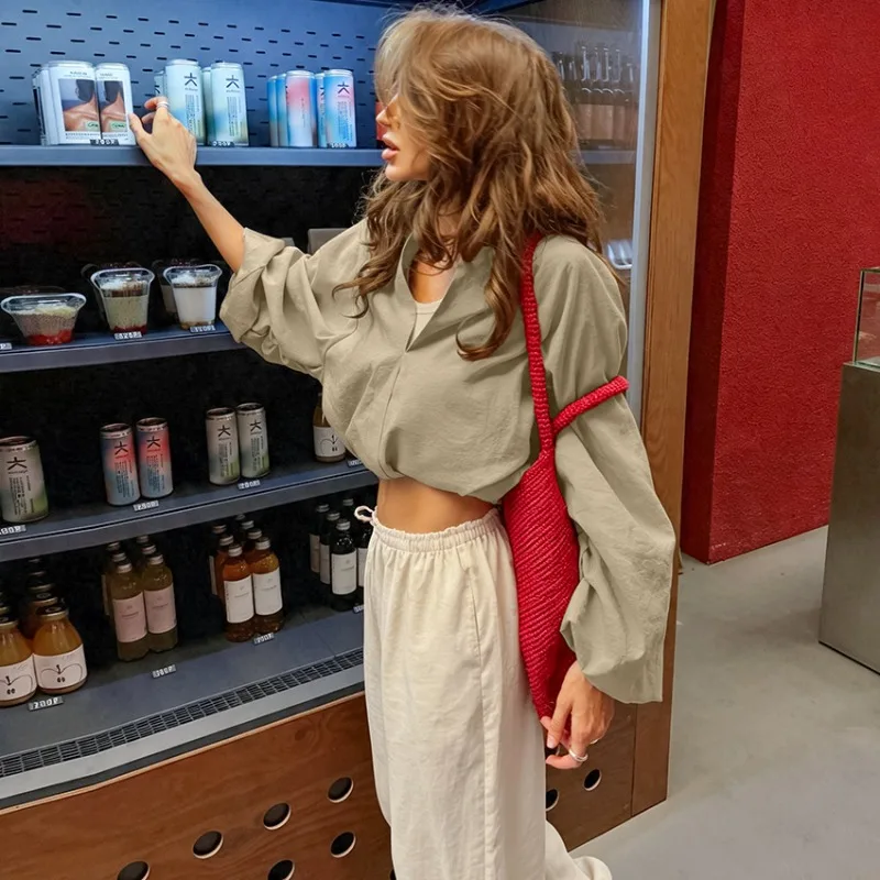 FL Women V Neck Lantern Sleeve Cropped Blouse Loose Slimming Elegant Commute Versatile Long Sleeve Top Fall Winter 2026 New Chic