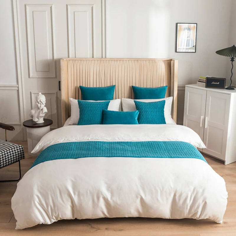 

Nordic Simplicity Velvet Wavy Pattern Bed Towel Home Hotel Throw Bed Runner Dining Wedding Party Decor Bed Tail Towel Pillowcase