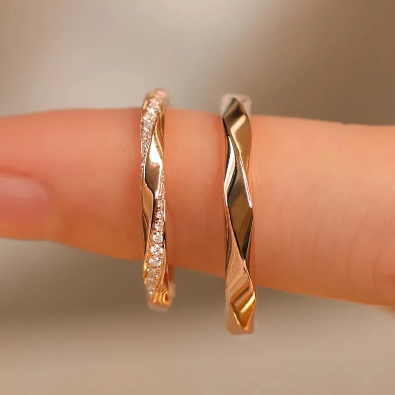 S925Sterling Silver Mobius Strip Couple Ring Simple and Light Luxury Style NicheinsHigh Sense Couple Rings Girlfriend