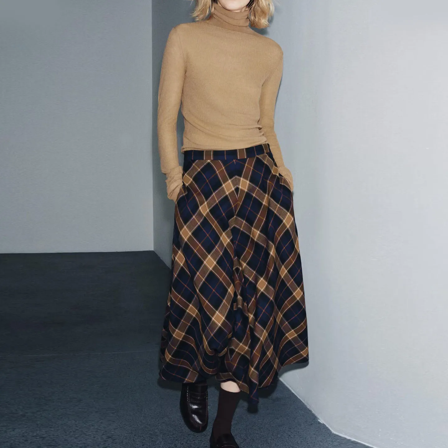 エレ チェック柄 クロークスカート レディース ファッション 秋 2025 限定版 ローウエスト Aライン ミディスカート カジュアルウェア用