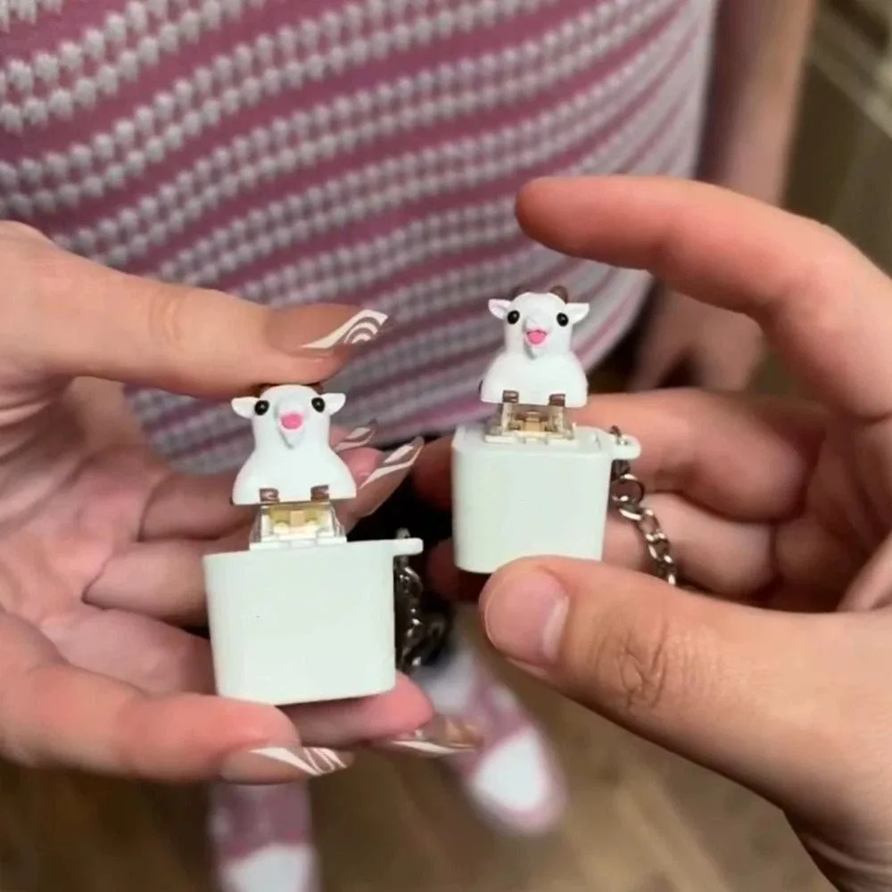 Mine Sound Little Lamb Pressing Sound Keychain Clicky Button Playful Behavior Keyboard Fidget Keychain Funny Sheep Design