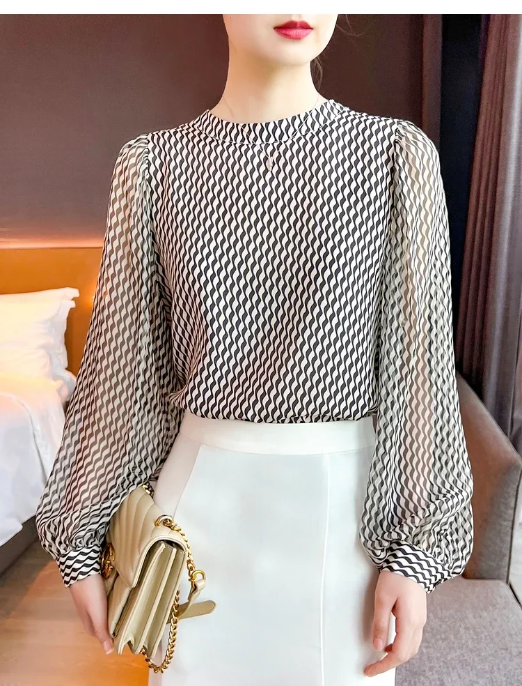 

Stylish Women's chiffon Blouse for a Chic Look Fashion Luxury Women's Tops with Graceful Design Spring Summer Tops Blusa Z325