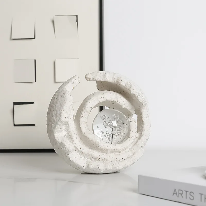 Art Circle and Missing Ornament Hotel Office Desktop Novel Decorative Crafts