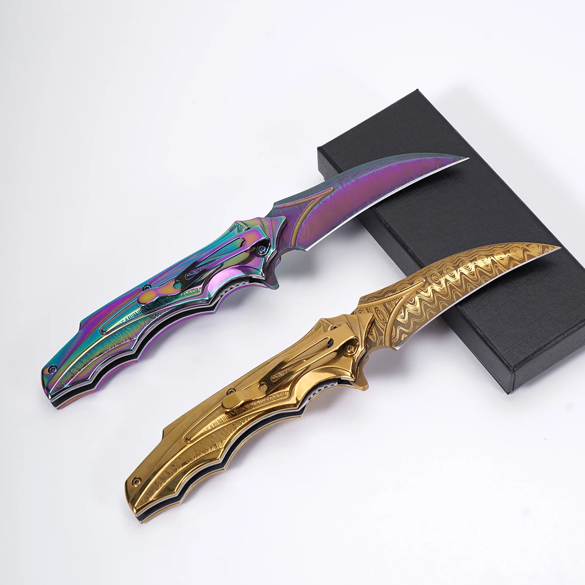 Ostry nóż składany ze stali nierdzewnej: męski taktyczny składany nóż wielofunkcyjny EDC, nóż do owoców z wyjątkowym, unikalnym wzorem. Idealny na kemping, wędrówki, eksploracje, do codziennego użytku, na ryby. Idealny prezent na Walentynki, Dzień Ojca itp.