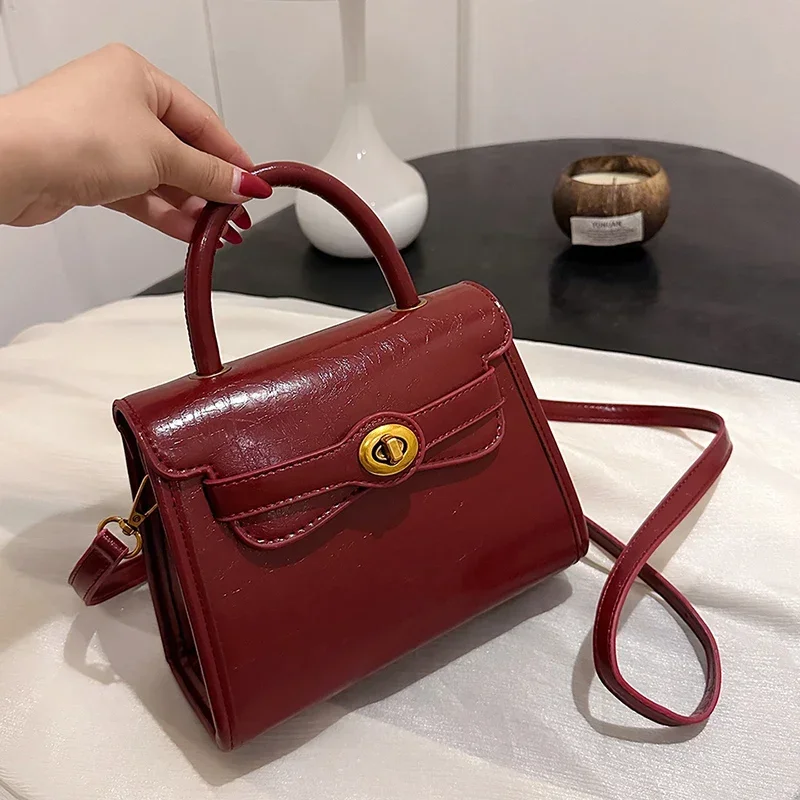 Red Kelly Bag for Women 2025 New Autumn and Winter Light Luxury Niche Design High-end Sense Crossbody Daily Usable Wedding Bag