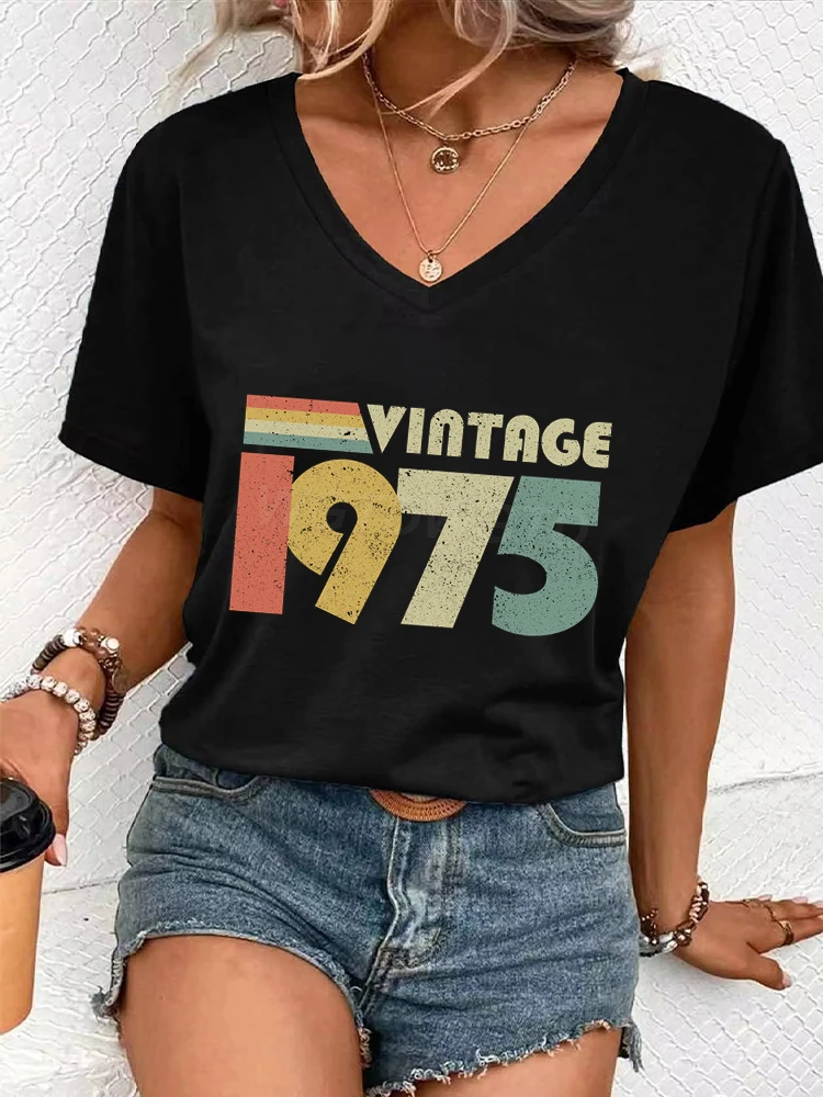 المرأة عيد ميلاد الذكرى تي شيرت خمر 1975 50 عاما من كونها رهيبة تي شيرت هدية قصيرة الأكمام 1970 إلى 1979 الخامس الرقبة التي شيرت