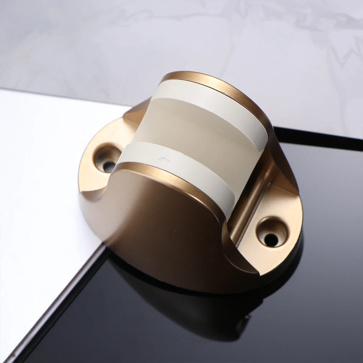 

Sturdy Plastic Shower Bracket for Bathroom Accessories Holder Standard Shower Heads Kids Parents Friendly