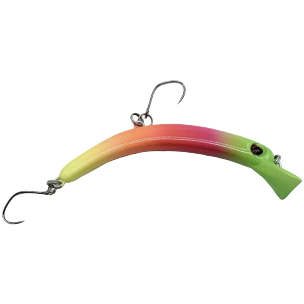 

Slow Sinking 3g Curved Minnow Lure 60mm Hard Bait for Bass Fishing with Repeated Strike Resistance and Natural Movement