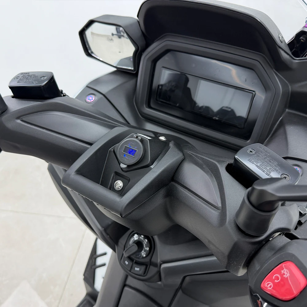 For YAMAHA XMAX X-MAX 300 XMAX300 2017 - 2024 2025 2026 MotorcycleGPS Phone Navigation Bracket USB Charging Port Holder Mount