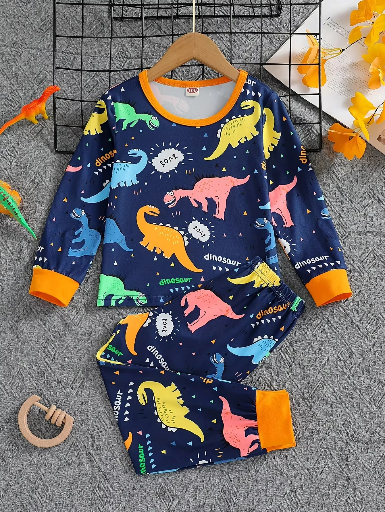 Детская одежда, милый игривый комплект с принтом динозавра, комплект детской домашней одежды, комплект из двух предметов с героями мультфильмов, можно использовать в качестве пижамы
