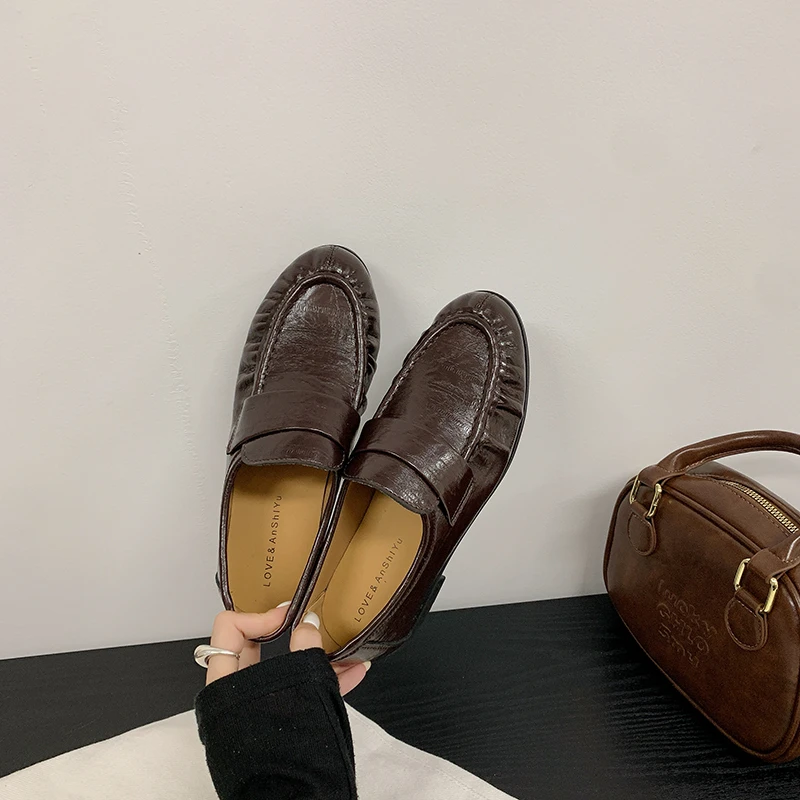 Retro Fashion Pleated Loafers 2026 New British Style Leather Women's Shoes Luxury Brand Design Sheepskin Single Shoes Female - view 3