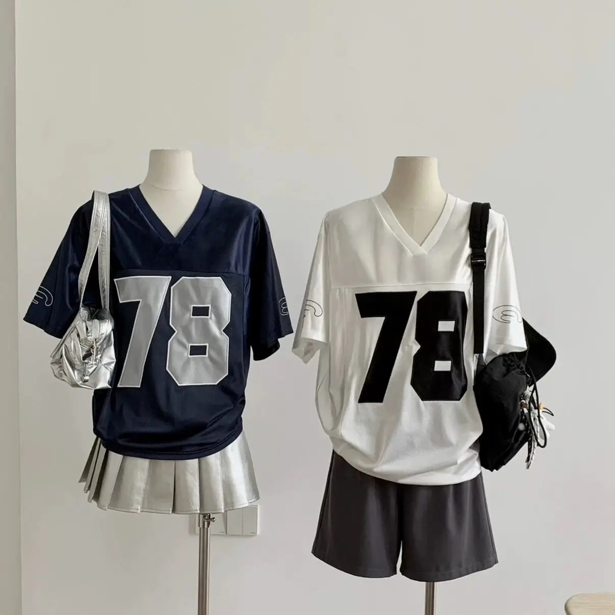 

2025 Summer new spicy girl temperament versatile loose casual sloping shoulder one shoulder striped T-shirt women's top