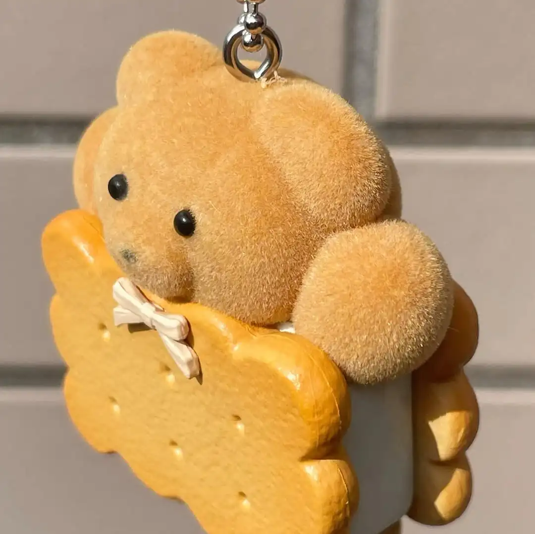 Qualia capsulespeelgoed schattige massaal Beer Mailey Salon Cookie Mascot Sandwich Aardbeienjam Chocolade Pretzel BC hangende figuren