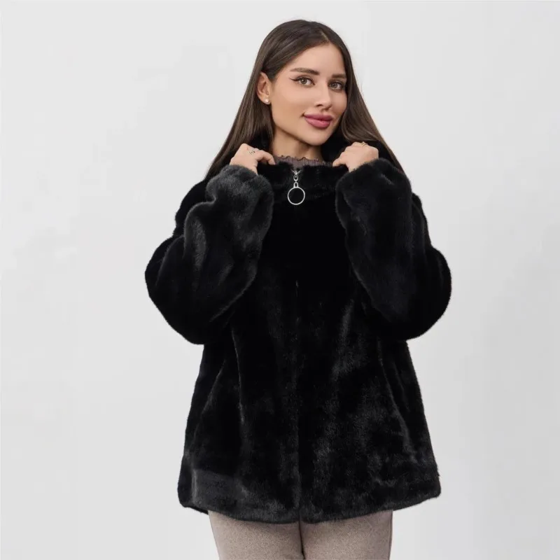 

Длинное толстое и теплое пальто с капюшоном из искусственного меха для женского плюша.