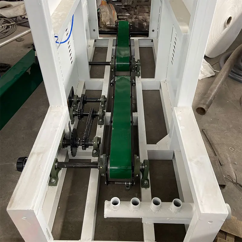 Custom made  Hand Towel Facial Tissue Paper Folding Machine 2-Line Embossing Printing Low Cost Core Motor Engine