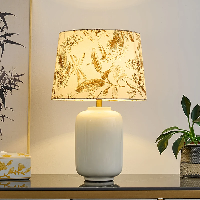 

Простая высококачественная керамическая настольная лампа, французская антикварная прикроватная лампа для спальни, американская