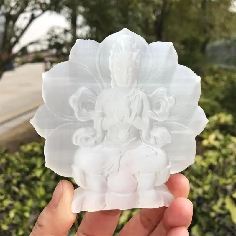 9.5cm Natural Selenite Buddha Guanyin Crystal Carving Buddhist Healing Energy Stone Crafts Decorative Gift Home Decoration 1pcs