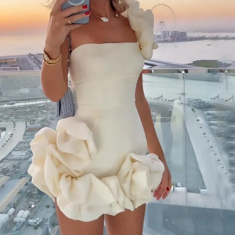

Fashionable and Elegant Dress with Ruffled Bud Slim One-shoulder Tube Top and Hip Women's Short Dress