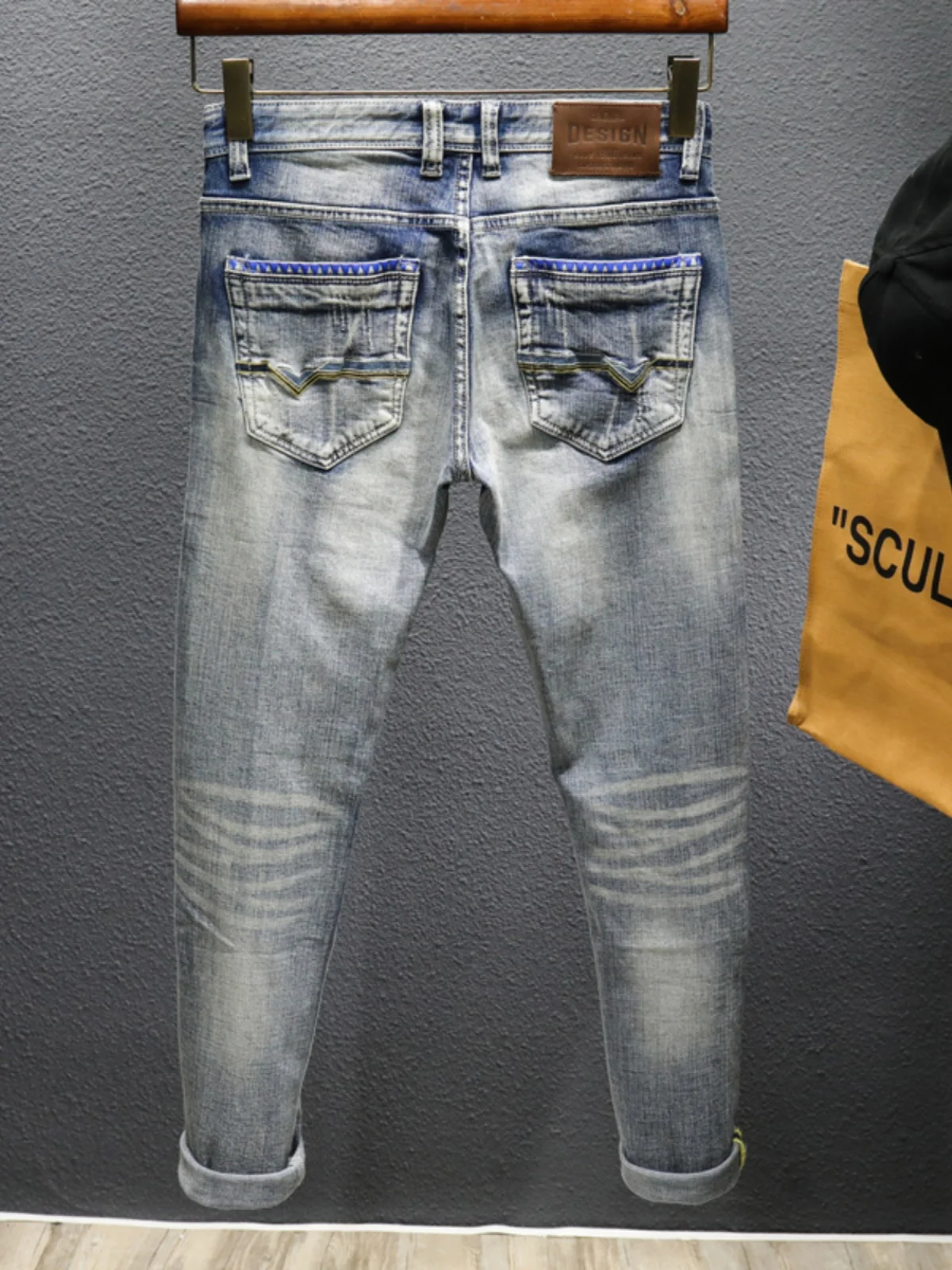 

Retro Waed Distred Denim Jeans Men's Casual High Elastici Slim Fit Small Straight Tube Pants Trendy Cotton Stretch Fabric