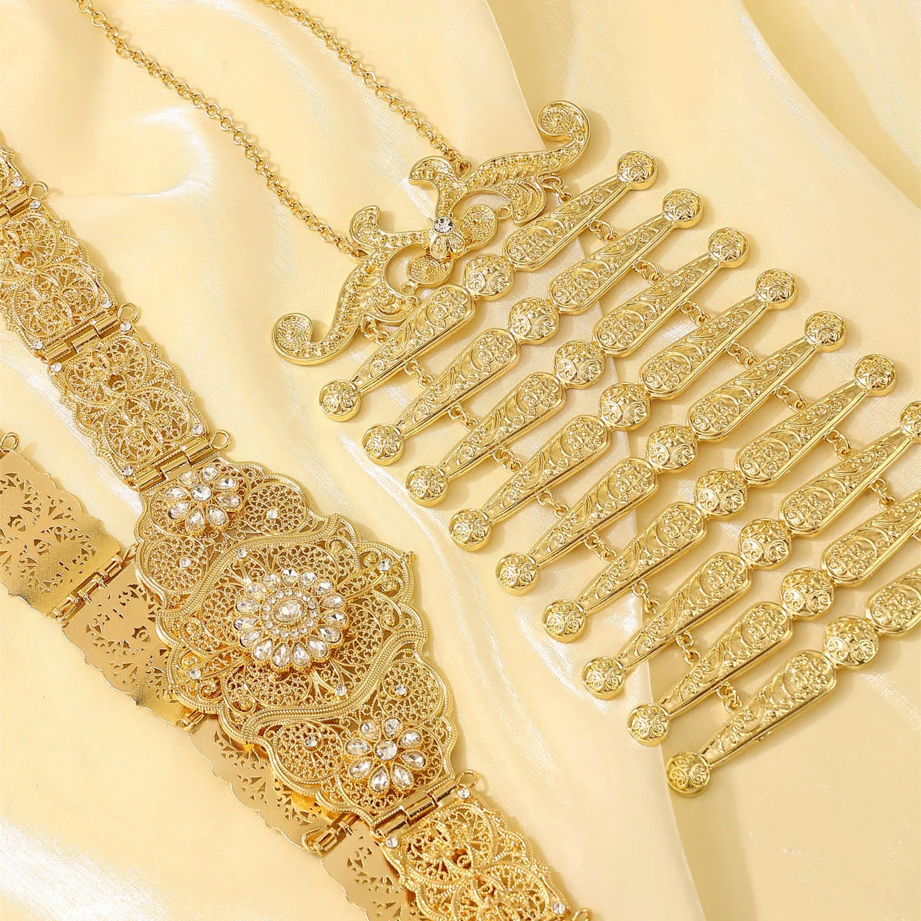 

Russian Caucasian democratic style alloy belt cuirass necklace set luxurious retro style ladies' luxury set wedding accessories