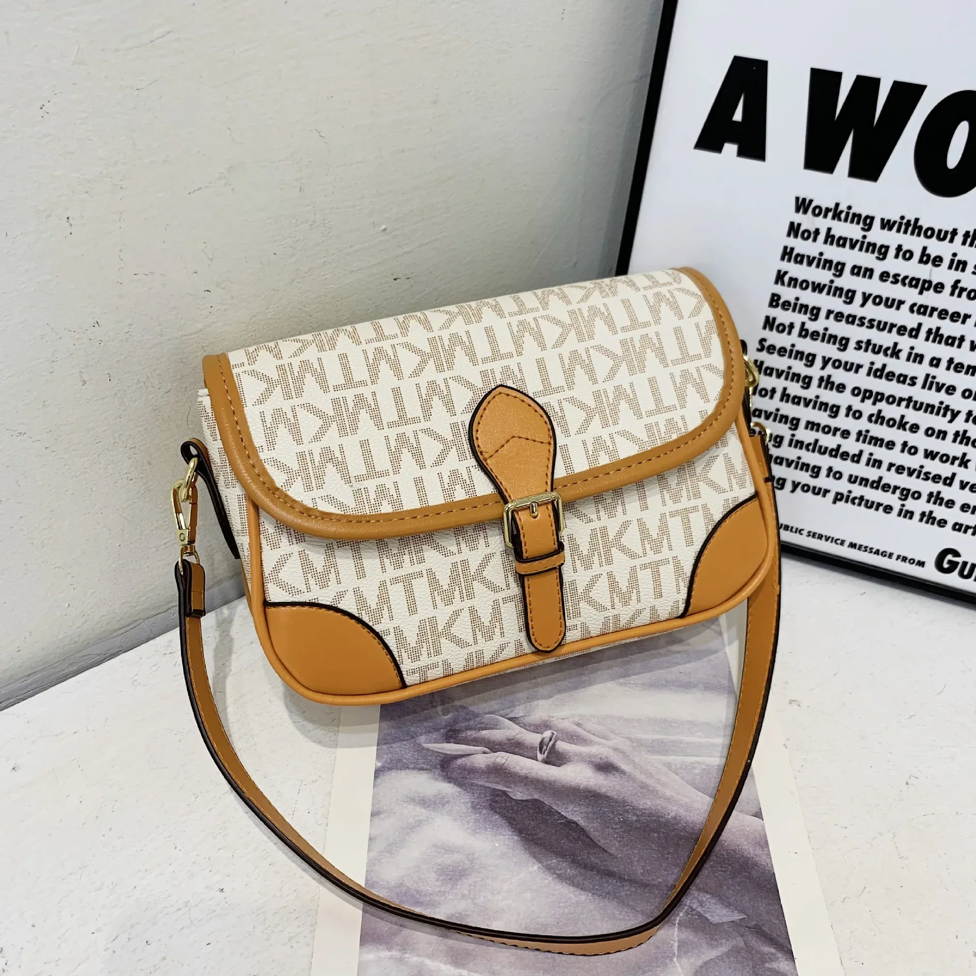 

Retro Chic Floral Print Monogram Bag 2025 - European-Inspired Women's Convertible Crossbody Shoulder Purse