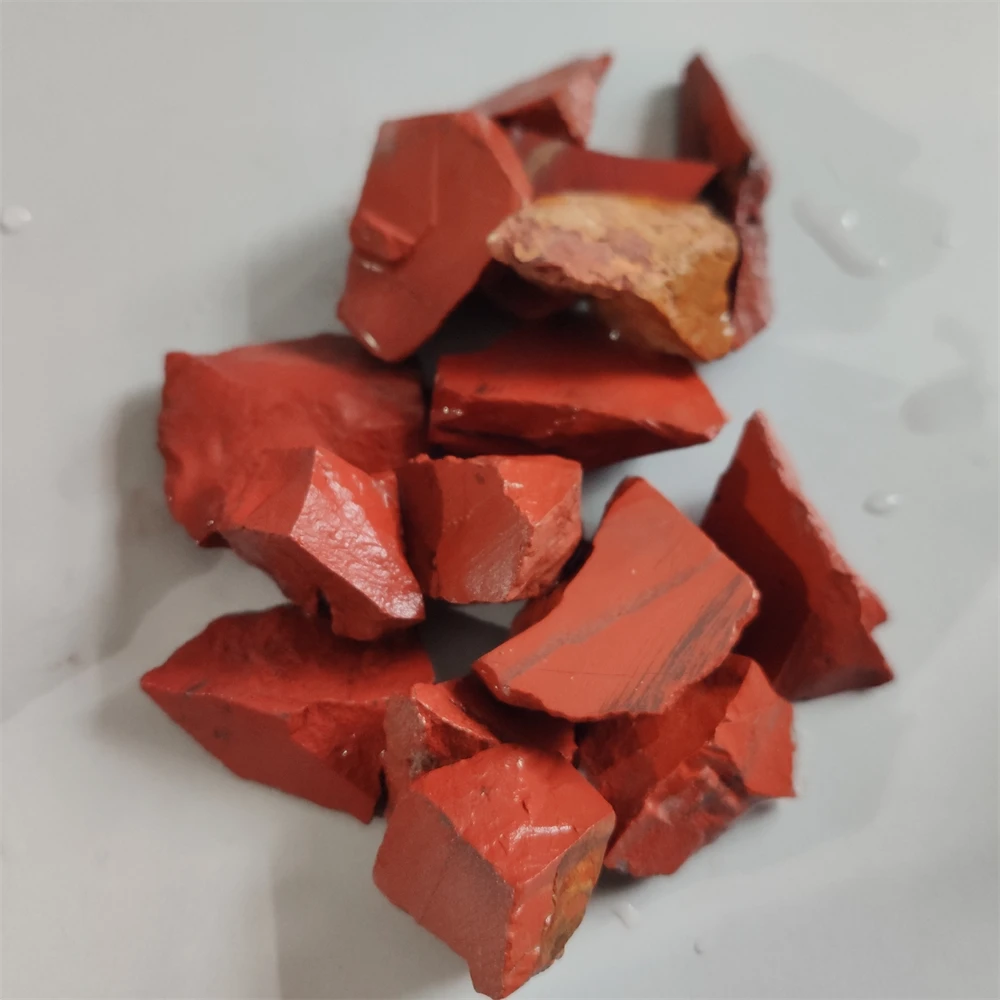 Natural Red Jasper Stone Mineral Specimens Raw Stone Home Decoration Stone Irregular Shape Rock Stone for Fish Tank Aquarium