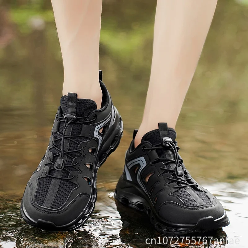 

Summer Wide Toe Water Hiking Shoes Hollow-out Design Couple Sneakers Outdoor Beach Sandals Fishing Climbing Wading Man Sneakers
