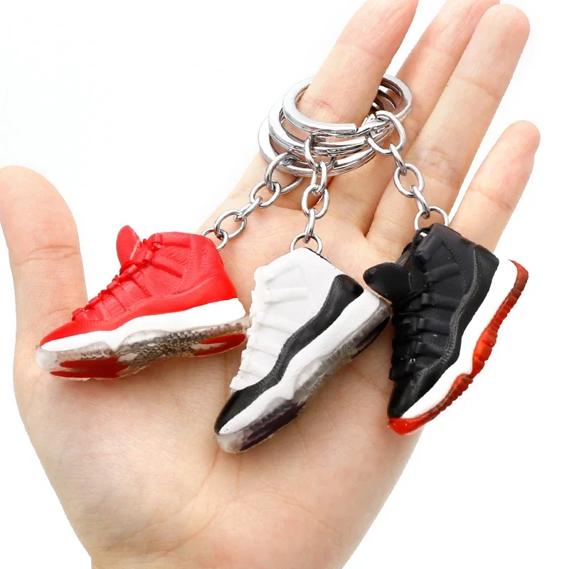 3D Sports Shoes Keychain Sports Shoes Fan Souvenir Key Chain Phone Key Pendant Model High-end Exquisite Gift mini Exquisite