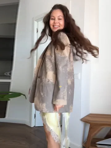 Женский однотонный пиджак Chin.Sweety