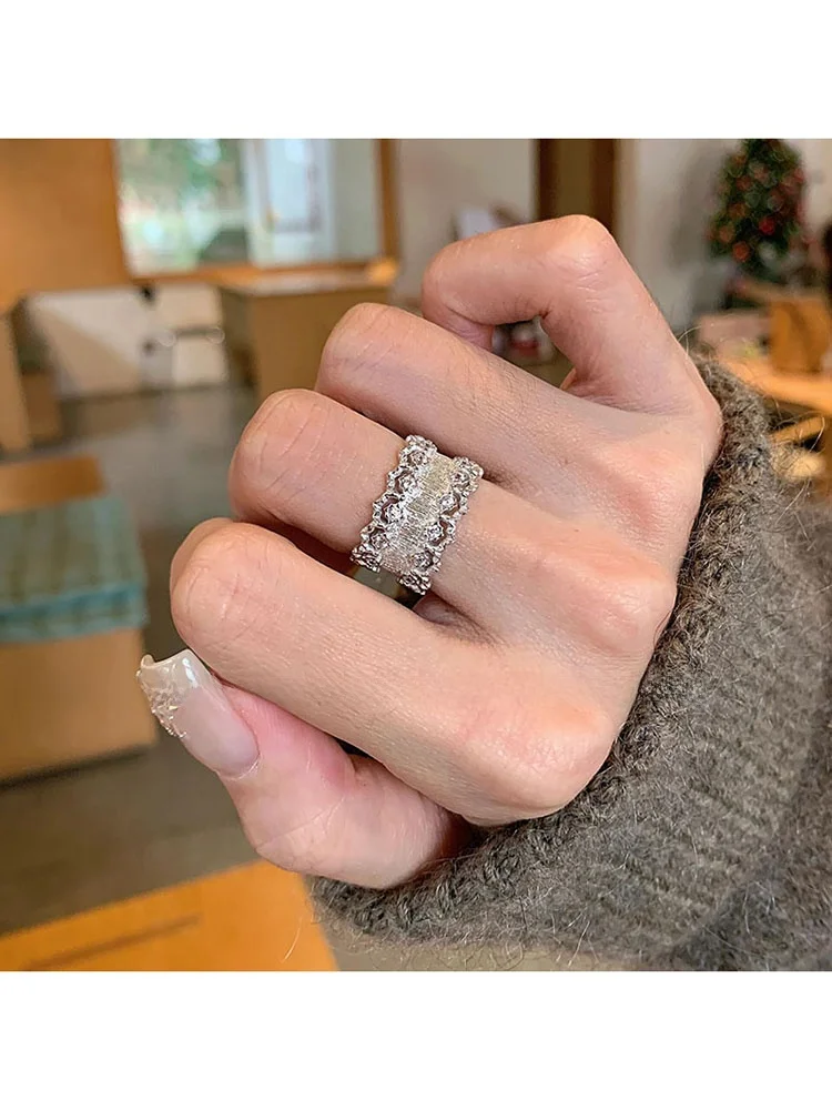 

TiTi Vintage Luxury Heavy Work Lace Laser Cut Diamond Ring Versatile High End Elegant Hollow out Fashionable Jewelry Ring