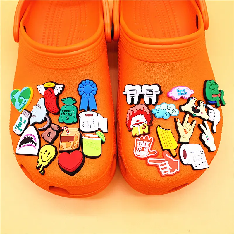 New Spoof Funny PVC Sad Frog Shoe Charms Decorations Heart Toilet Paper Medal Shoe Accessories Cute Joker Shoes Buckle Upper Pin - Image 3