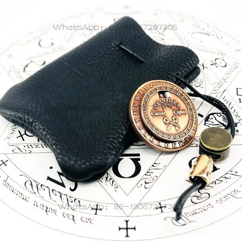 Rotatable Encryption and Decoding Double-layer Metal Window Cipher Disk