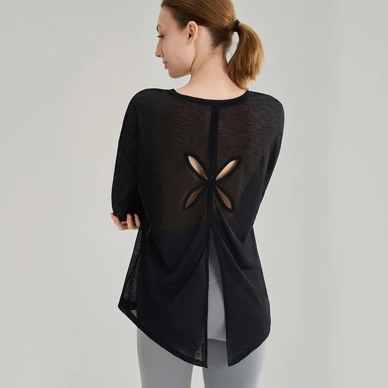

Breathable Gym Fitness Yoga Blouse for Women with Slit Slim Sports Bodysuit Thin Yoga Suit Loose Long Sleeve Autumn Shirts Top