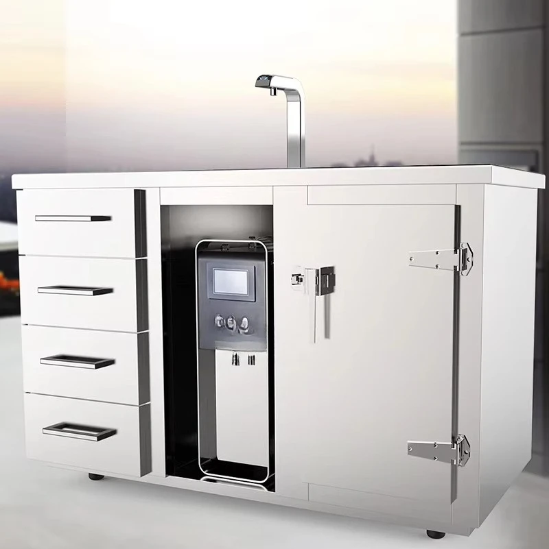 Automatyczny, dotykowy, elektryczny dystrybutor wody do napojów gorących, do montażu na blacie, do użytku komercyjnego w kawiarni.