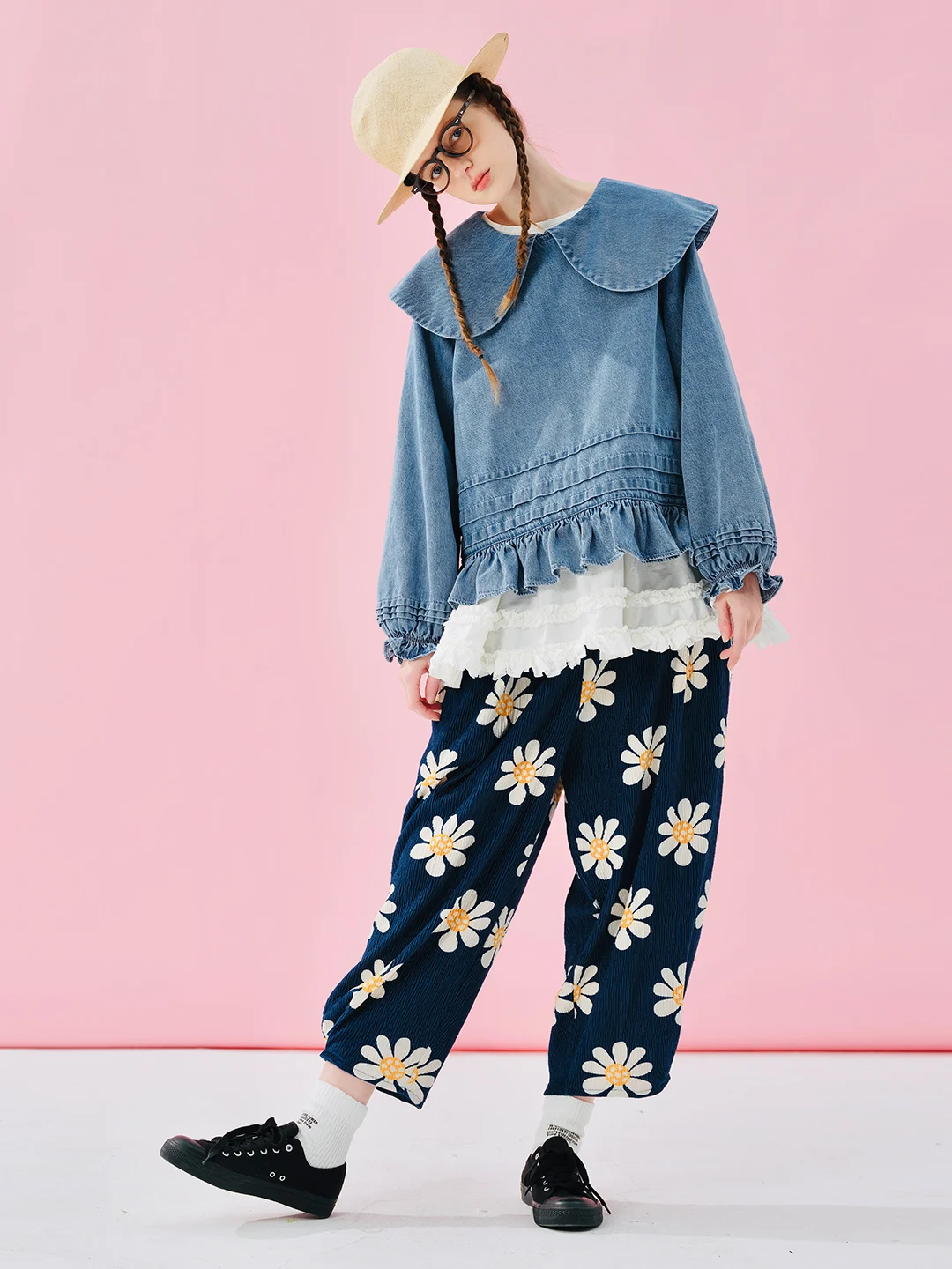 IMAKOKONI original design Women’s Daisy Print Loose Casual Pants – Stylish Daily Wear 244967