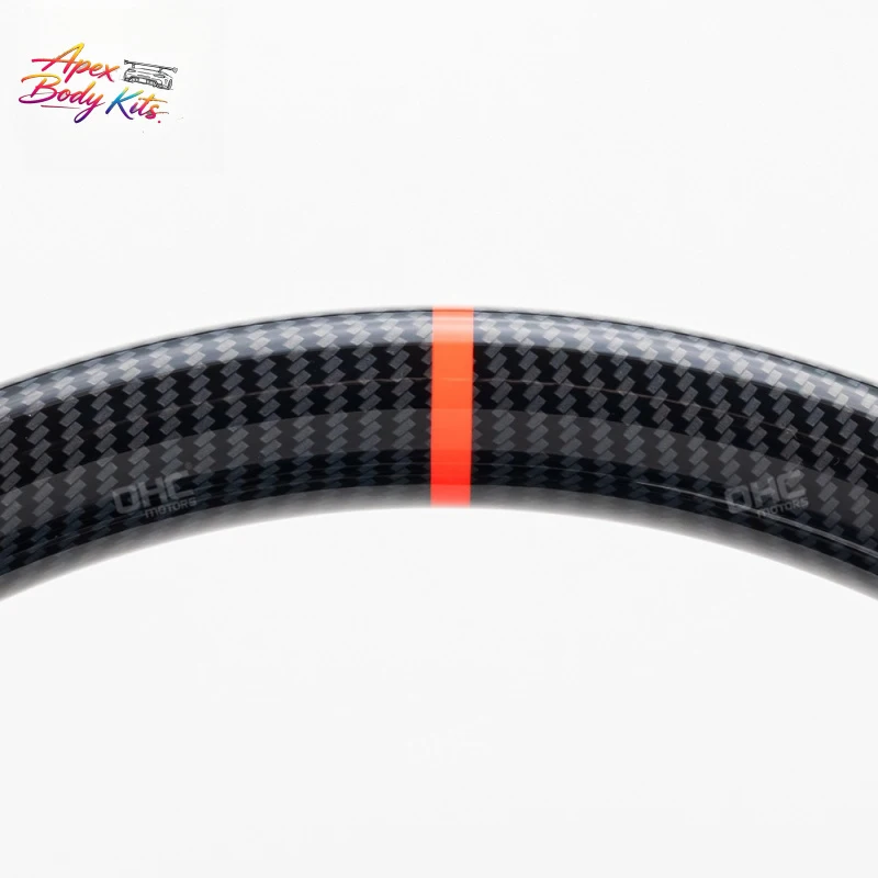 Suitable for Land Cruiser LC200 in Malaythe modification and upgrade of the carbon fiber pattern steering wheel assembly