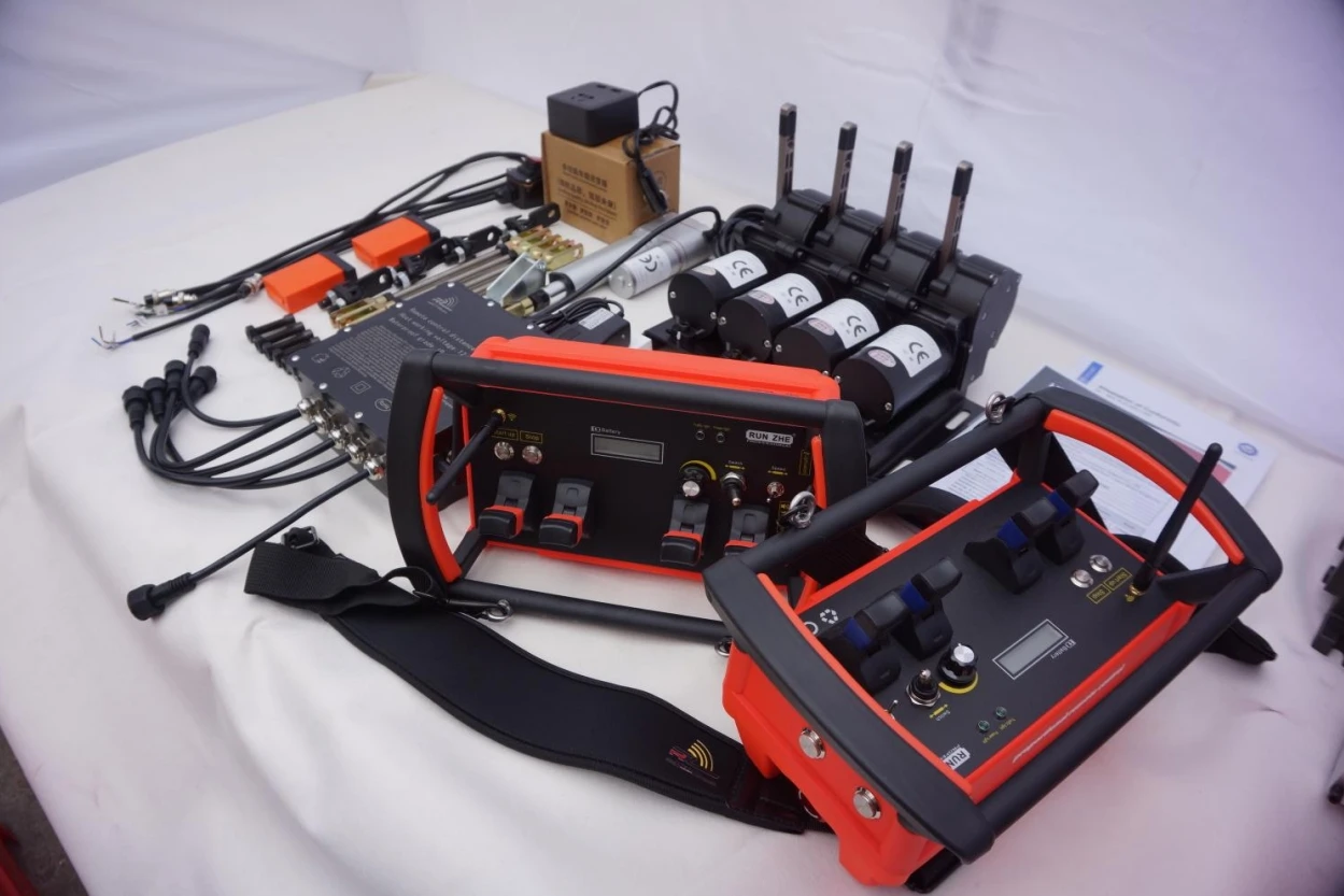 F24-60-71 Waterproof Crane Radio Remote Control System Remote Control Industry 4 Joystick Remote Control Crane