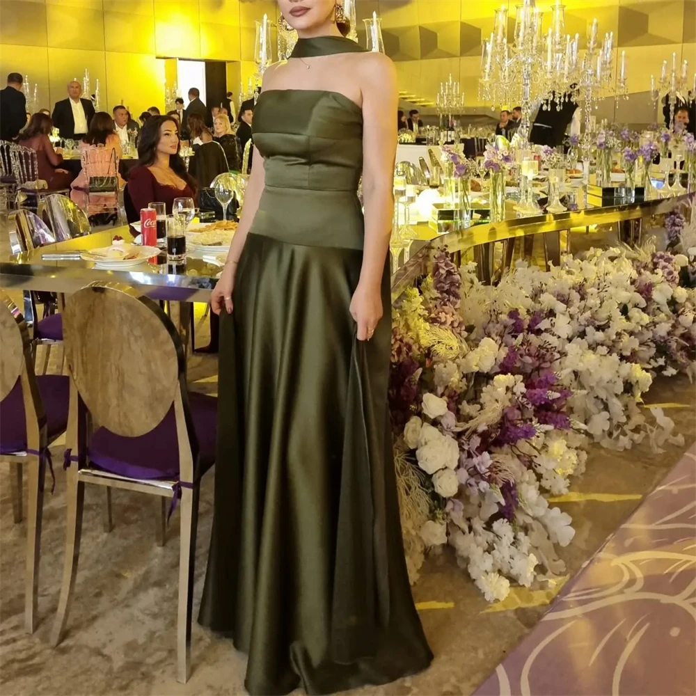 

Customized Evening Dress Exquisite Satin Strapless Sleeveless Prom Gowns A-Line Watteau Train Ruched Special Occasion Gowns
