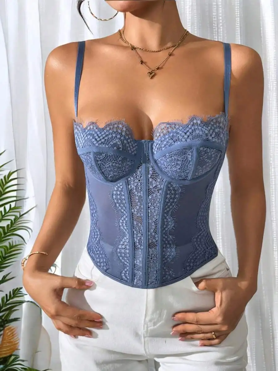 Top corsé de encaje morado para mujer, body sexy con tirantes ajustables.