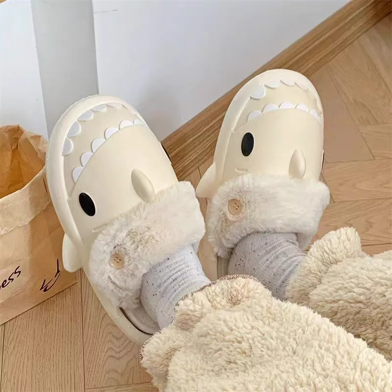 الشتاء الأزواج لطيف القرش النعال الكبار مضحك الحيوان الصنادل النساء محشوة الدافئة أفخم الصنادل داخلي المخملية الكرتون الطابق الأحذية