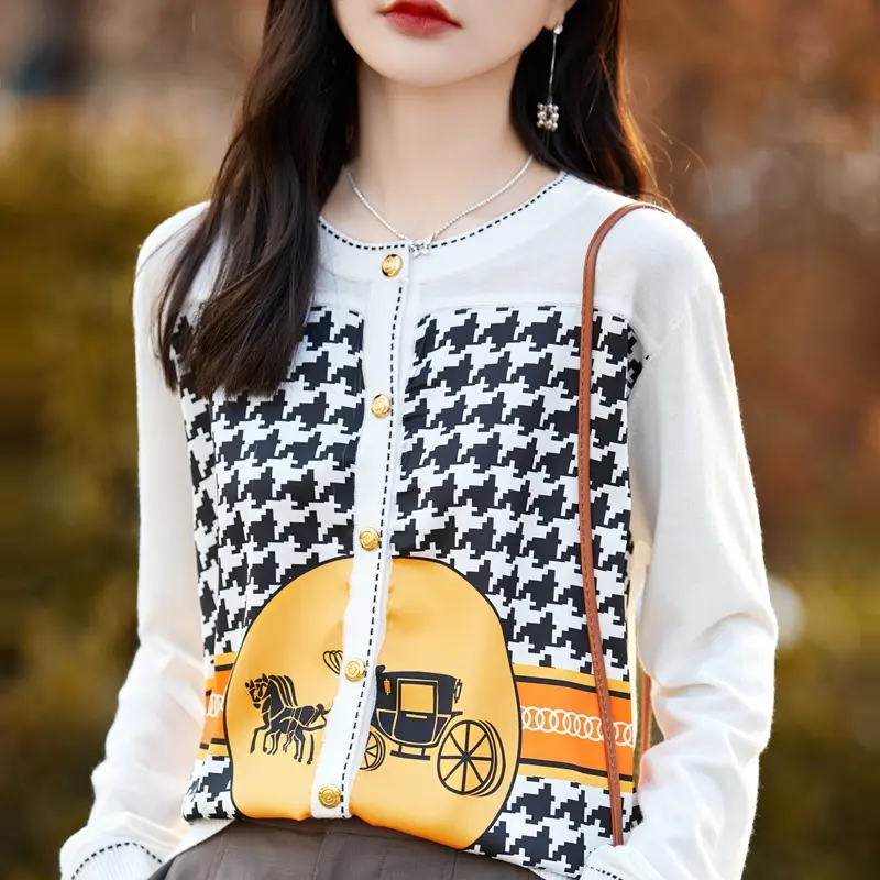 Spring And Autumn New Wool Coat Jacket Women's Long Sleeve Wide V-Neck Printed Stitching Sweater Thin Cardigan - Image 3